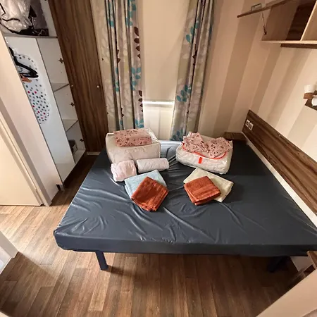 Campsite Le Chant Des Vagues Mobile-home 1 A 6 Personnes 2 2 Salles D Eau Le Portel